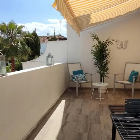 Precioso Atico En Playa Con Piscina Apartment Estepona